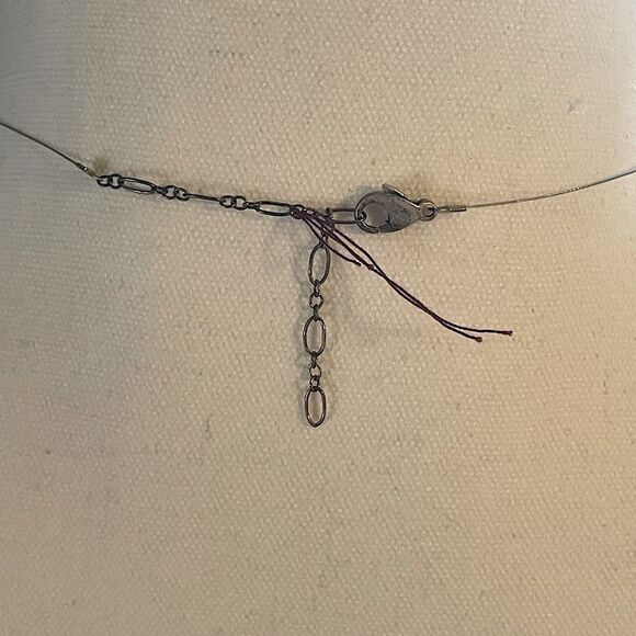 Y2K Vintage Wire (with Silver and Purple Beads) Short Necklace. - Picture 3 of 3